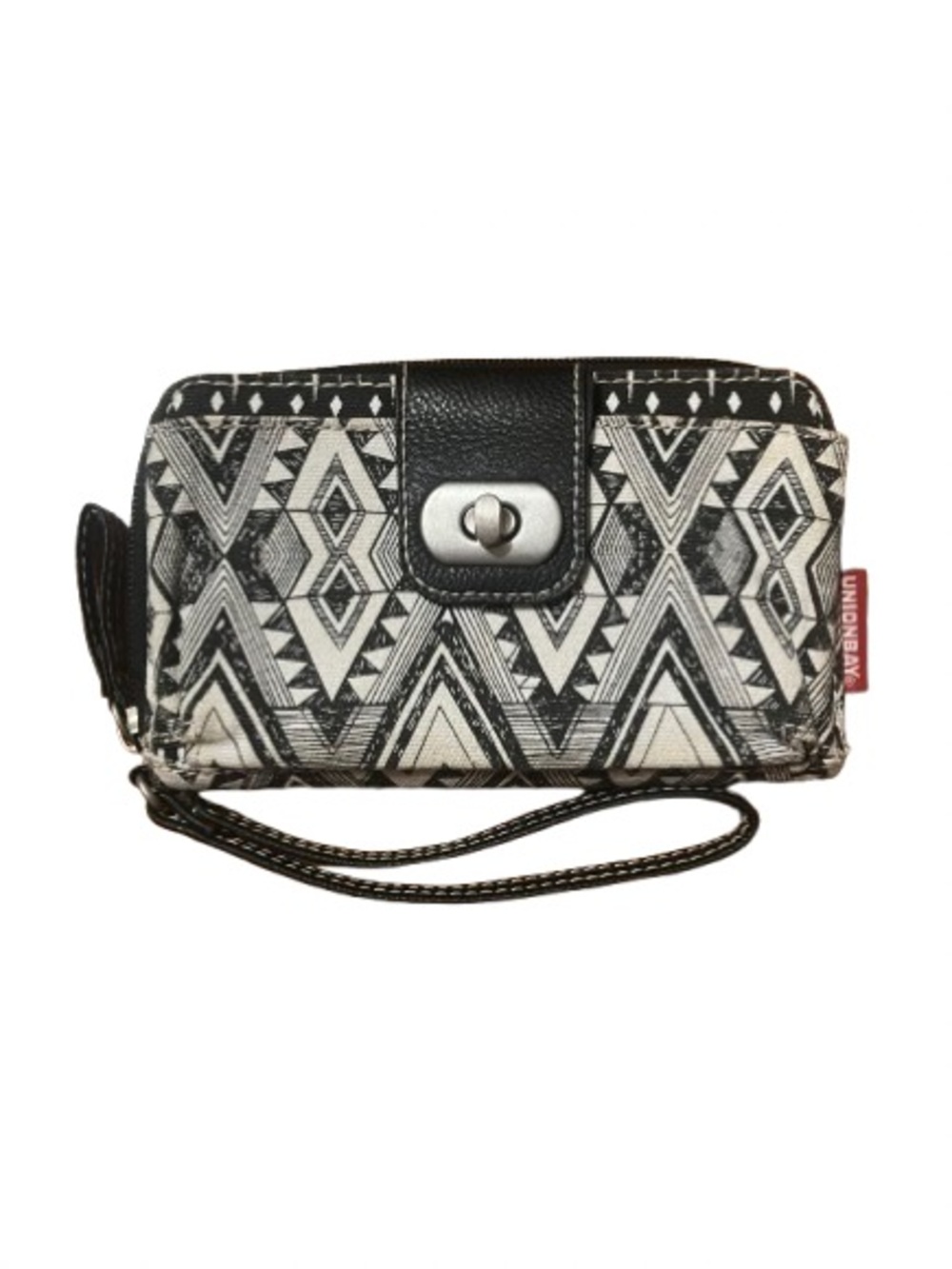 NWOT UNIONBAY Black & White Aztec Print Wristlet Wallet
